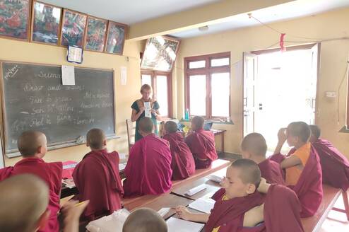 Volunteer in Buddhist Monastery in Nepal