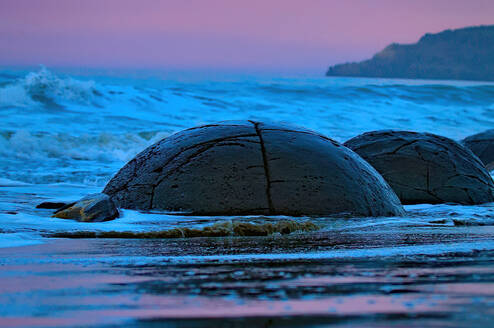 Moeraki Boulders
