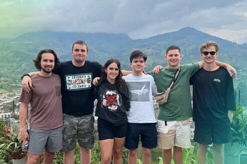 Interns from The Intern Group in Medellin, Colombia for their internship abroad.