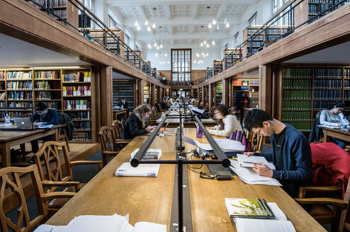 Students studying in Wills Memorial Library_ CREDIT: Dan Rowley