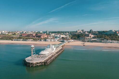Picture of the Bournemouth Beach and the pier