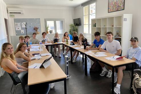 Juniors enjoy learning French in the sunny South of France !