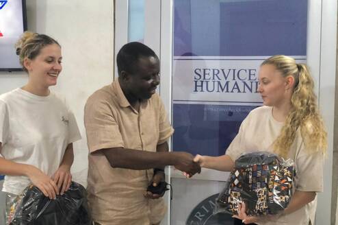 Volunteers meet their volunteer coordinator in Ghana