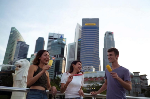 EF students exploring the city center of Singapore