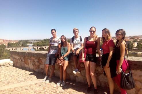 Make international friends in Spain with Greenheart Travel