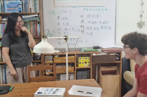 Lingoinn student having private lesson with host teacher in Kaohsiung