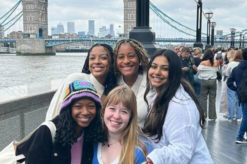 AIFS Abroad study abroad students in London, England 