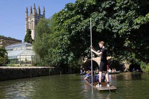 Oxford Royale Academy | Summer School in Oxford, England Thumbnail
