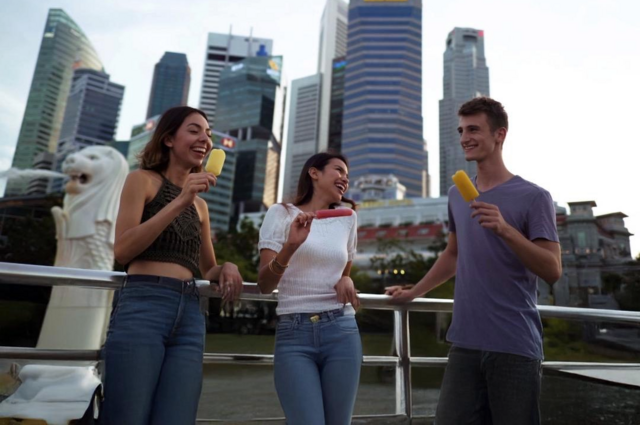 EF students exploring the city center of Singapore