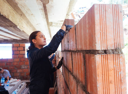 Affordable Construction Programs with IVHQ 