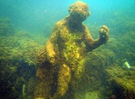 Looks like a statue of angel under the sea