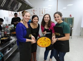 IES Abroad Salamanca students cooking a traditional Spanish dish 