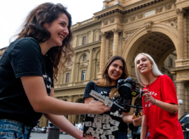 Three female students filming in NYFA Florence