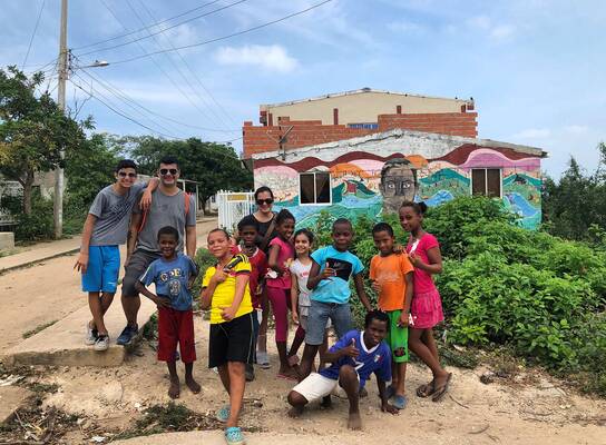 A family joins us to volunteer with a youth development program on one of Cartagena's surrounding islands.