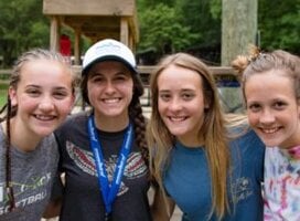 4 girls posing for picture
