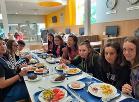 Students - Canteen