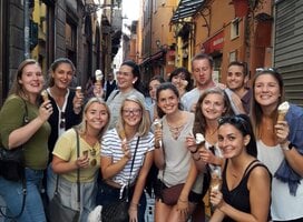 Students enjoying Gelato on excursion in Pisa