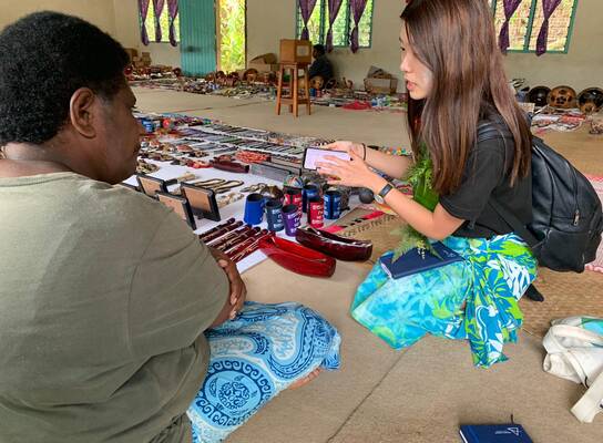Social consulting with a local business owner