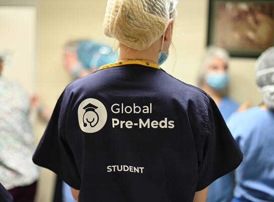 Global Pre-Meds student