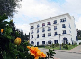 UNE Residence Hall