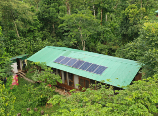 the statio with solar pannels
