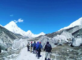 everest trek