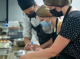 Students learning to cook in Costa Rica