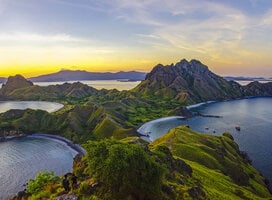 Gorgeous Archipelago 