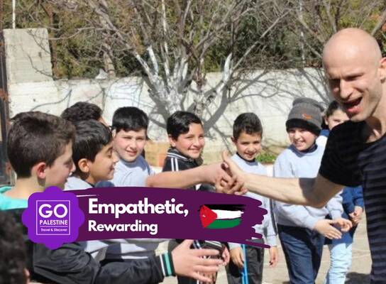 Volunteer with Palestinian Refugees