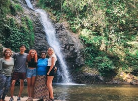 Volunteer in Fiji with IVHQ
