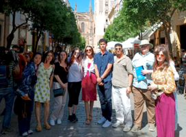 Summer abroad students in Seville's old town
