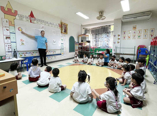Essential TEFL course in Bangkok Thailand