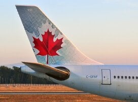 Aeroplane with Canada flag