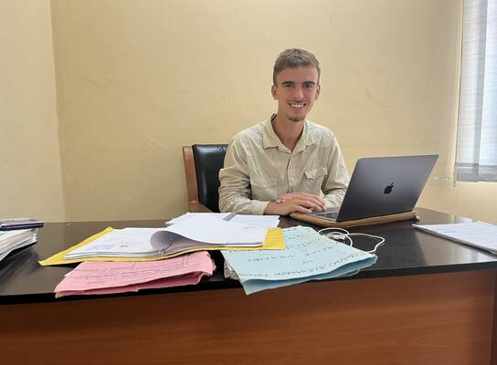 Meet Louis, a vibrant young man from France with a passion for law and a heart for humanitarian and environmental aid.   As a law and economics student, Louis is taking a year off to discover Africa and make a difference in the lives of its incredible people. He’s currently interning in Malawi, where he’s learning from experienced lawyers who are driving real change on the ground. While expanding his CV, Louis is also immersing himself in the local culture, trying delicious dishes like chambo and nsima, and