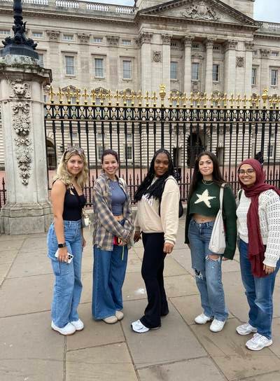 Study + Travel Programs Offered in England amongst other international cities!