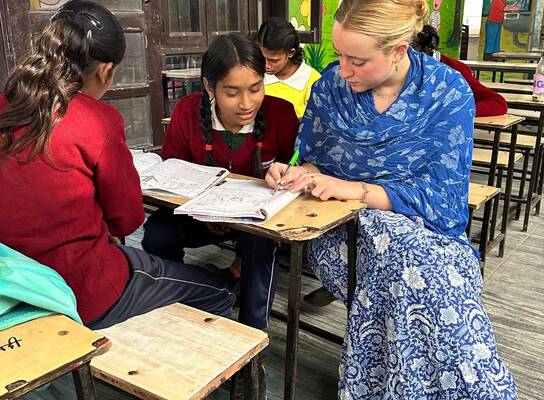 Laura, from Spain, volunteered in India in 2025.