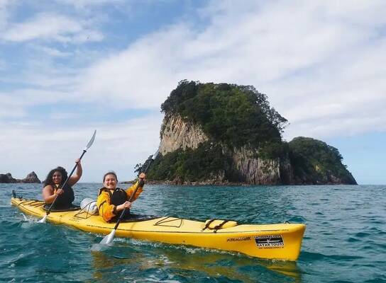 Intern Abroad in New Zealand
