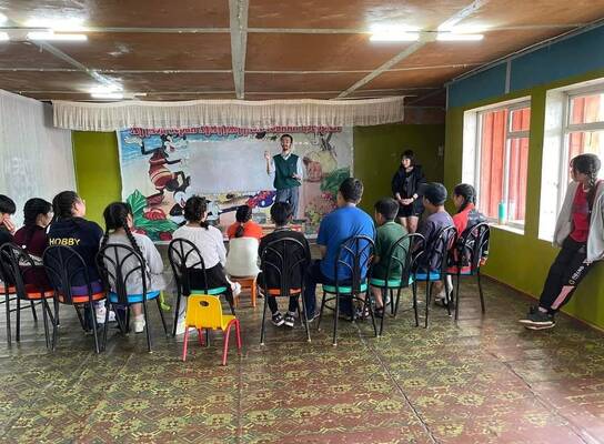 Volunteers teach children through a variety of programs.