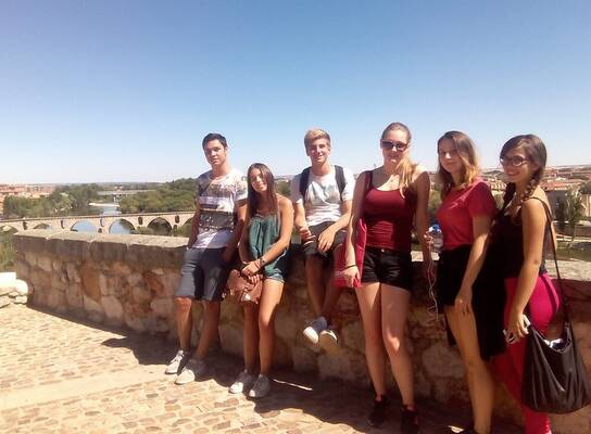 Make international friends in Spain with Greenheart Travel
