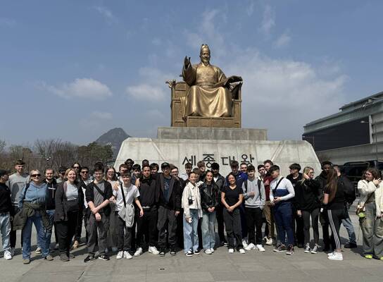 South Korea volunteering and adventure 