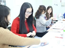 Students learning Japanese at SCSP