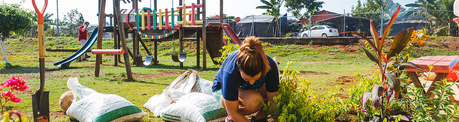 Construction &amp; Renovation Volunteer Programs from $29/day 
