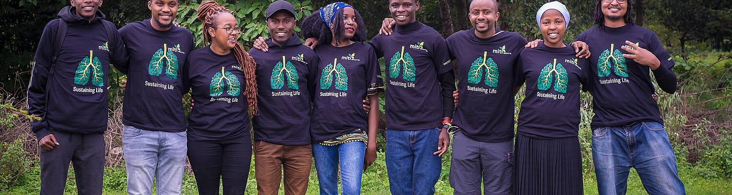 Roots for Change : A Sustainability Study Abroad Program
