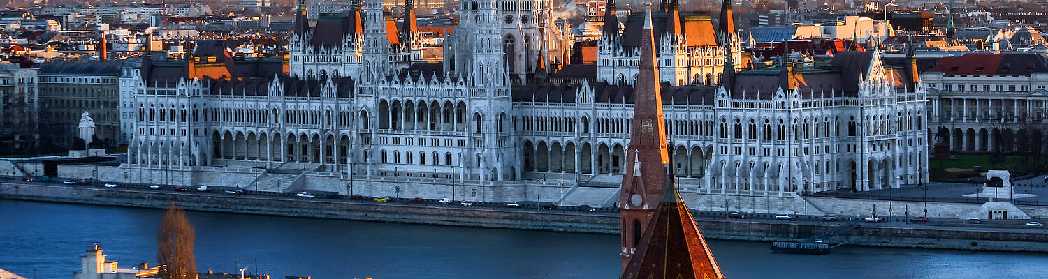 Teach and Live in Budapest - The Heart of Europe
