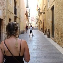Exploring the streets of Tarragona on an IES study journey