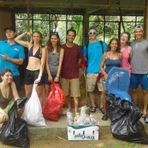 Seychelles beach clean up