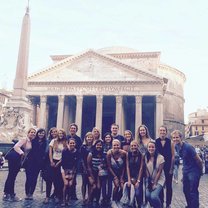SAI offers walking tours throughout the semester. This is in front of the Pantheon, it's over 2,000 years old!