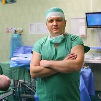 MUDr. Róbert Leško, pre-med/medical shadowing