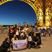 Students under the Eiffel Tower 