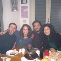 Joanna and roomies in Italy!